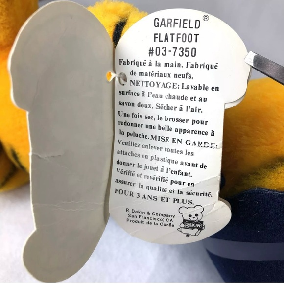 Garfield Flatfoot Dakin Plush - Picture 9 of 9
